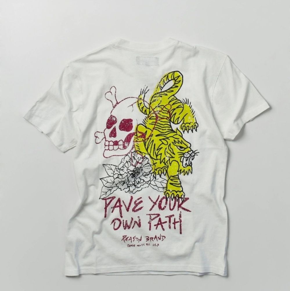 Reason Pave Your Own Path Short Sleeve Embroidered Shirt. Medium. NWT.